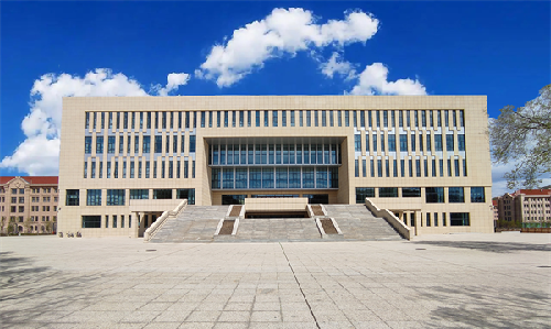 牛宝体育案例 | 在“塞外苏杭”，邂逅书海与自然